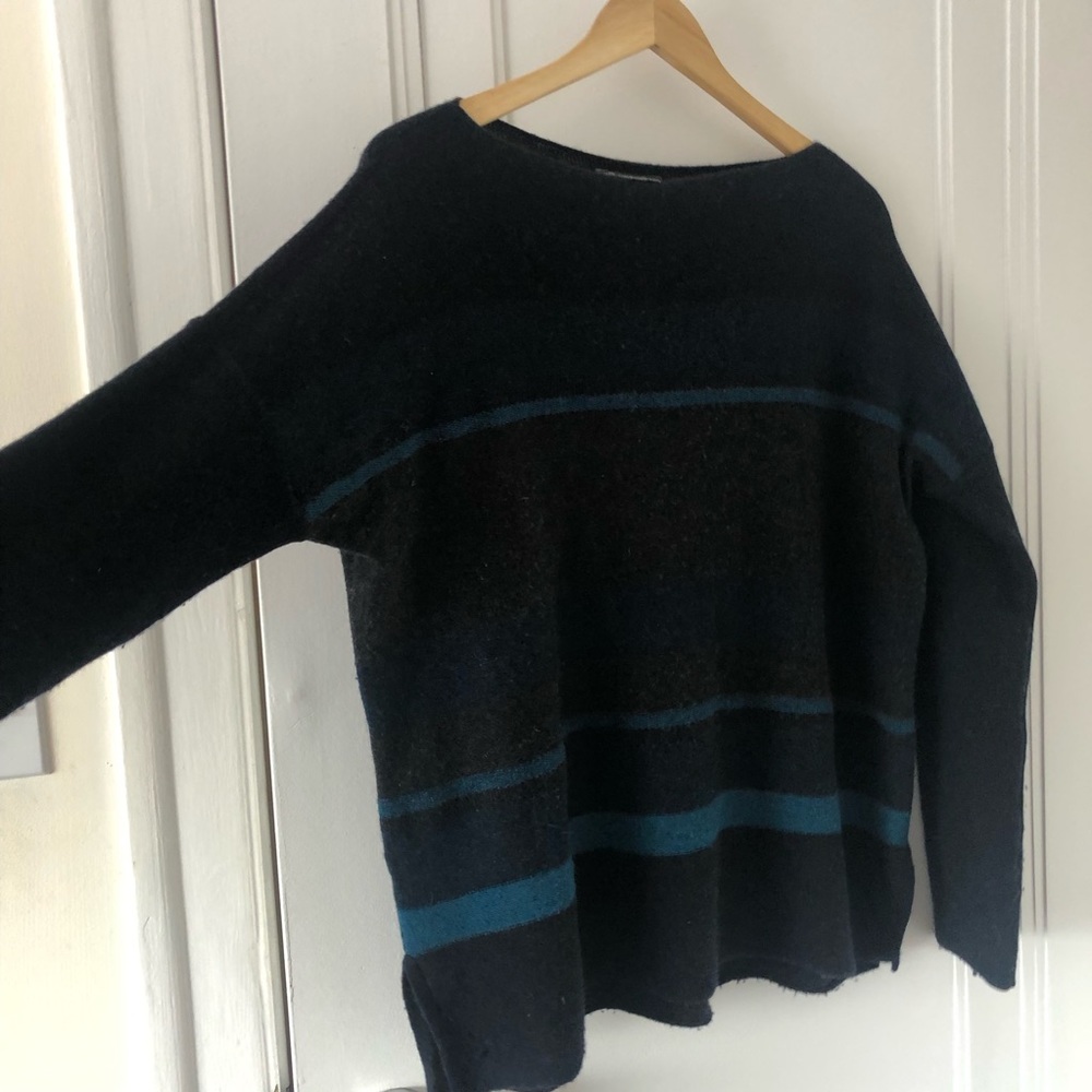 Vince Cashmere sweater charcoal gray, navy, teal